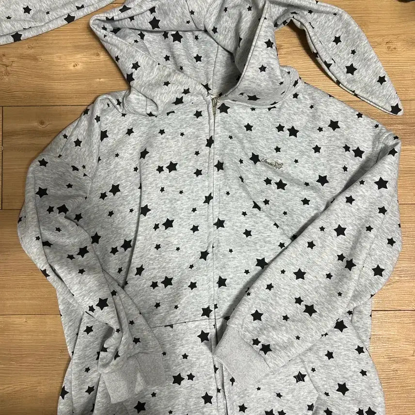 [BUNJANG] Hooded Zip-Up Sweatshirt with Rabbit Ears / 후드집업