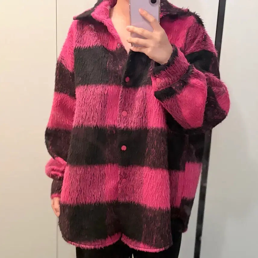 [BUNJANG] Pink Checkered Fur Shirt / 체크 무늬 핑크 털 셔츠