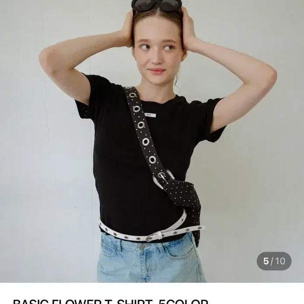 [BUNJANG] Letterry Basic Flower T-Shirt Black / 레터리 베이직 플라워 티셔츠 블랙
