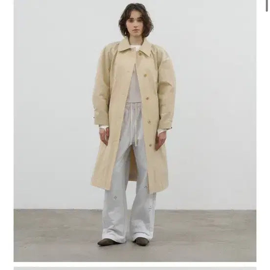[BUNJANG] Poeto Glossy Trench Coat / 포에토 글로시 트렌치코트