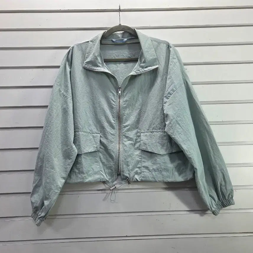 [BUNJANG] Mint Windbreaker Short Jumper / 연민트 바람막이원단 여성 숏 점퍼 /보물찾기천사
