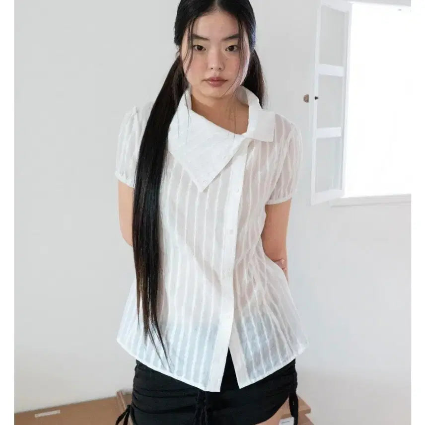 [BUNJANG] ON SCARE Drape Collar Blouse / 온스카 드레이프 칼라 블라우스