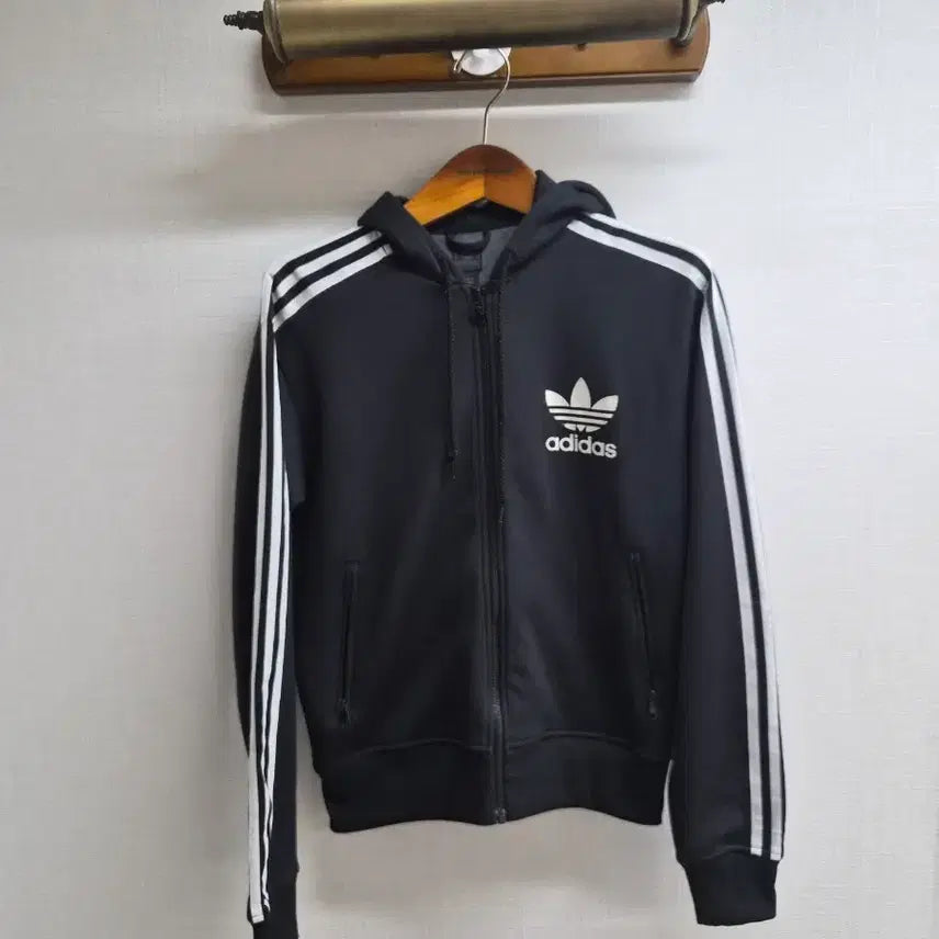 [BUNJANG] Adidas Hooded Pollack Tracktop Jersey / 100) 아디다스 후디드 폴락 트랙탑 져지 팝니다
