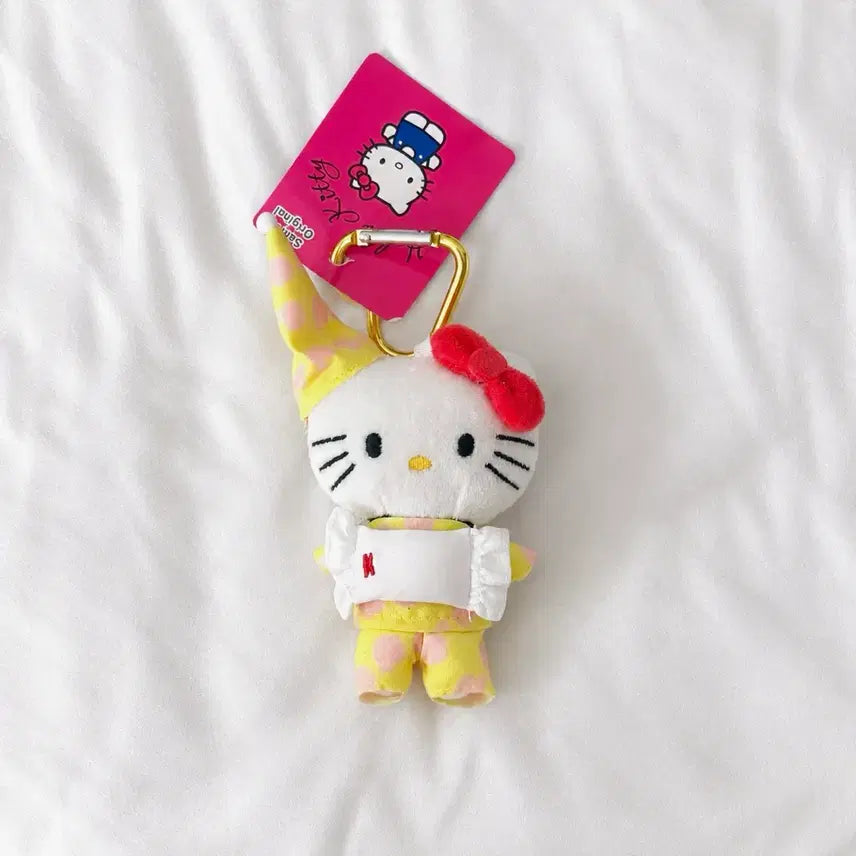 [BUNJANG] Hello Kitty Pajama Keyring Plush / (새상품) 헬로키티 파자마 키링 인형
