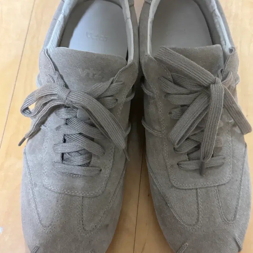[BUNJANG] BATOZ Suede Sneakers (265) / 바토즈 스웨이드 스니커즈 (265)