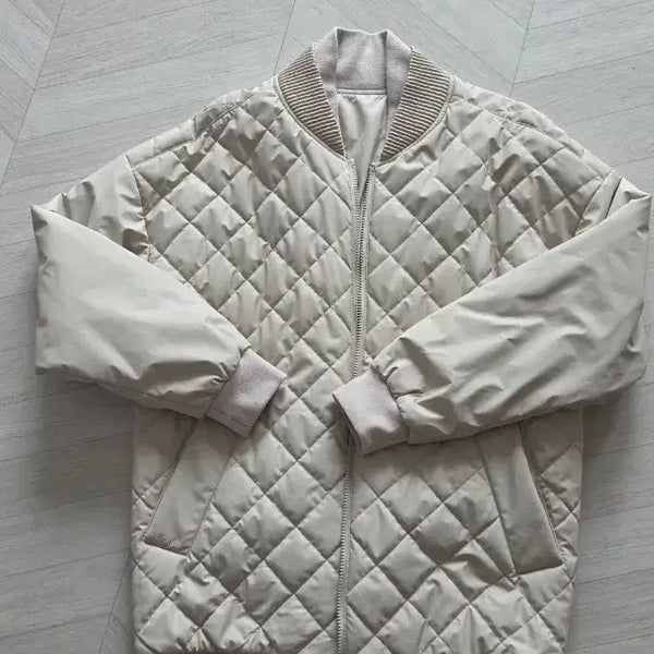 [BUNJANG] Andar Reversible Quilting Jumper / 안다르 양면 퀼팅 점퍼