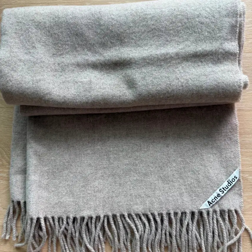 [BUNJANG] Acne Studios Wide Scarf Oatmeal / 아크네스튜디오 와이드머플러 오트밀