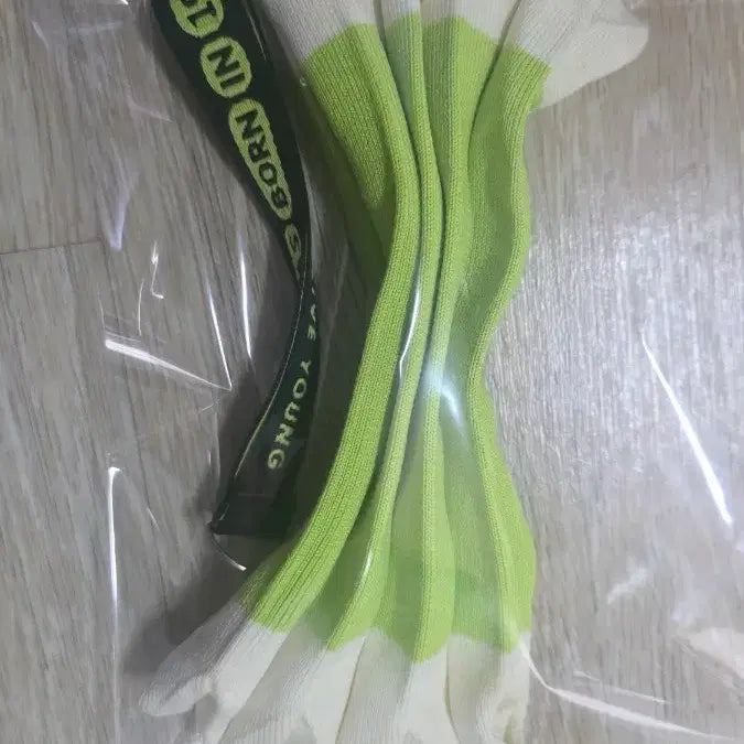 [BUNJANG] Olive Young 25th Anniversary Pouch / 올리브영 25주년 파우치(새상품