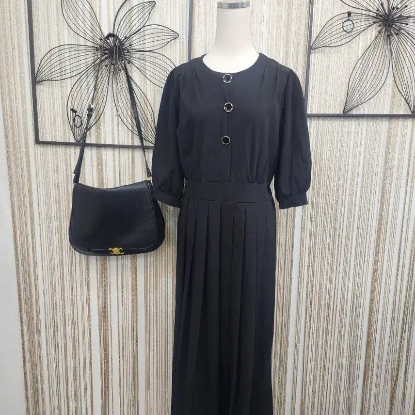 [BUNJANG] Black Button Puff Sleeve Shirring Long Dress / 블랙 단추 퍼프소매 셔링 롱 원피스 free