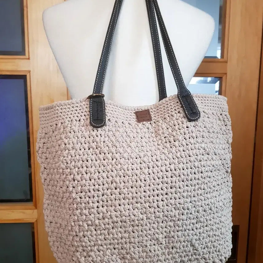 [BUNJANG] Leather Handle Knit Shoulder Bag / 가죽 핸들 뜨개 숄더백