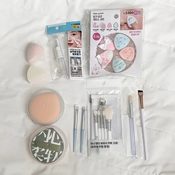 [BUNJANG] Makeup Tools Bundle: Mini Brushes, Finger Puffs, Vacuum Pump Container / 각종 메이크업 도구 일괄 / 미니 브러쉬, 핑거 퍼프, 진공펌프용기 등
