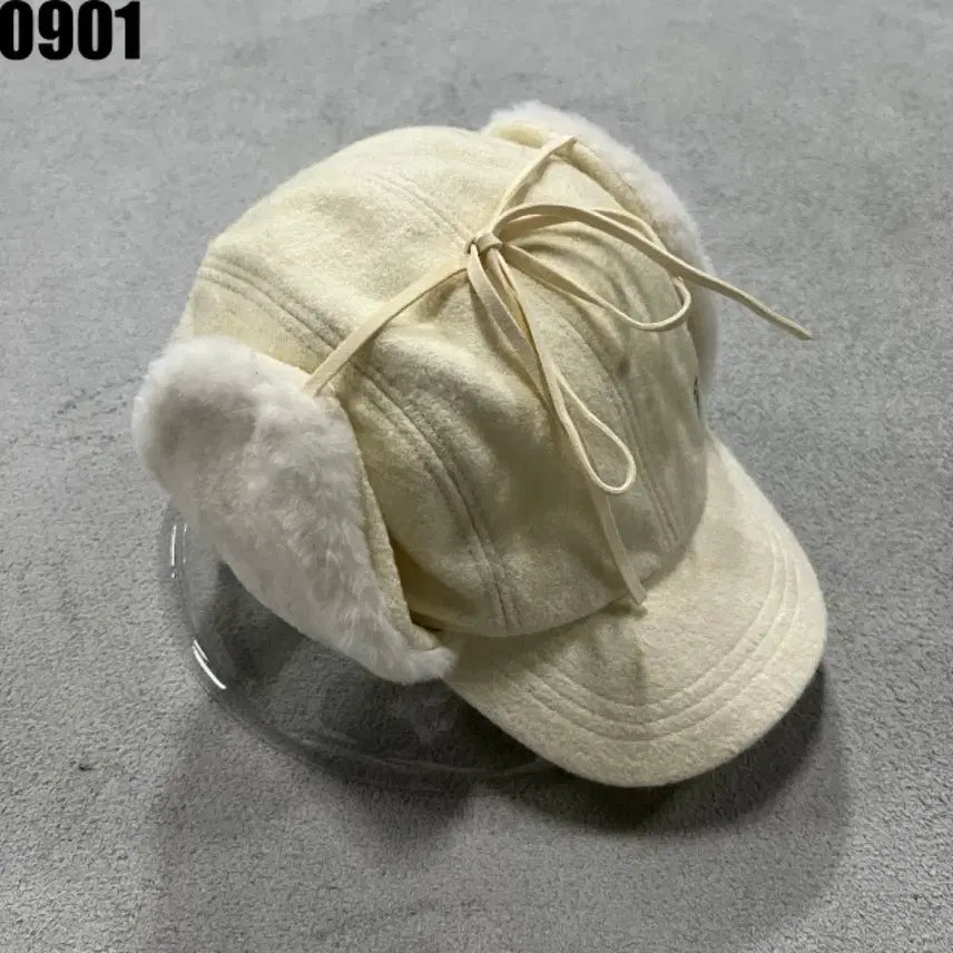 [BUNJANG] Adidas Earflap Cap Hat Ivory S / 아디다스 귀달이 캡 모자 아이보리 S