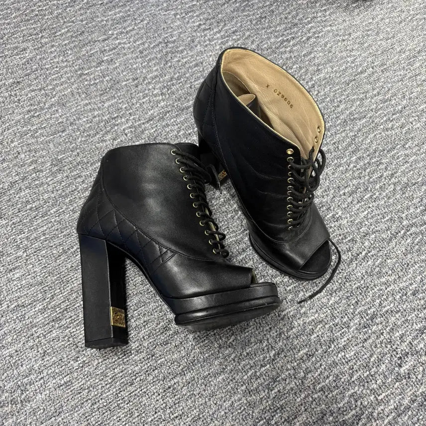 [BUNJANG] Chanel Open-Toe Gold CC Logo Heel Boots / 샤넬 오픈토 금장CC로고 힐부츠