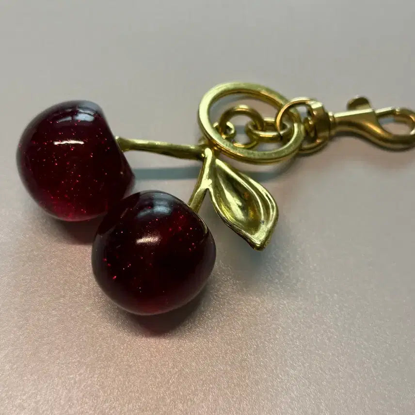 [BUNJANG] Gold Cherry Keychain / 체리 키링 골드