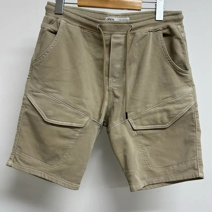 [BUNJANG] Zara Cargo Shorts / 자라 카고 반바지 M