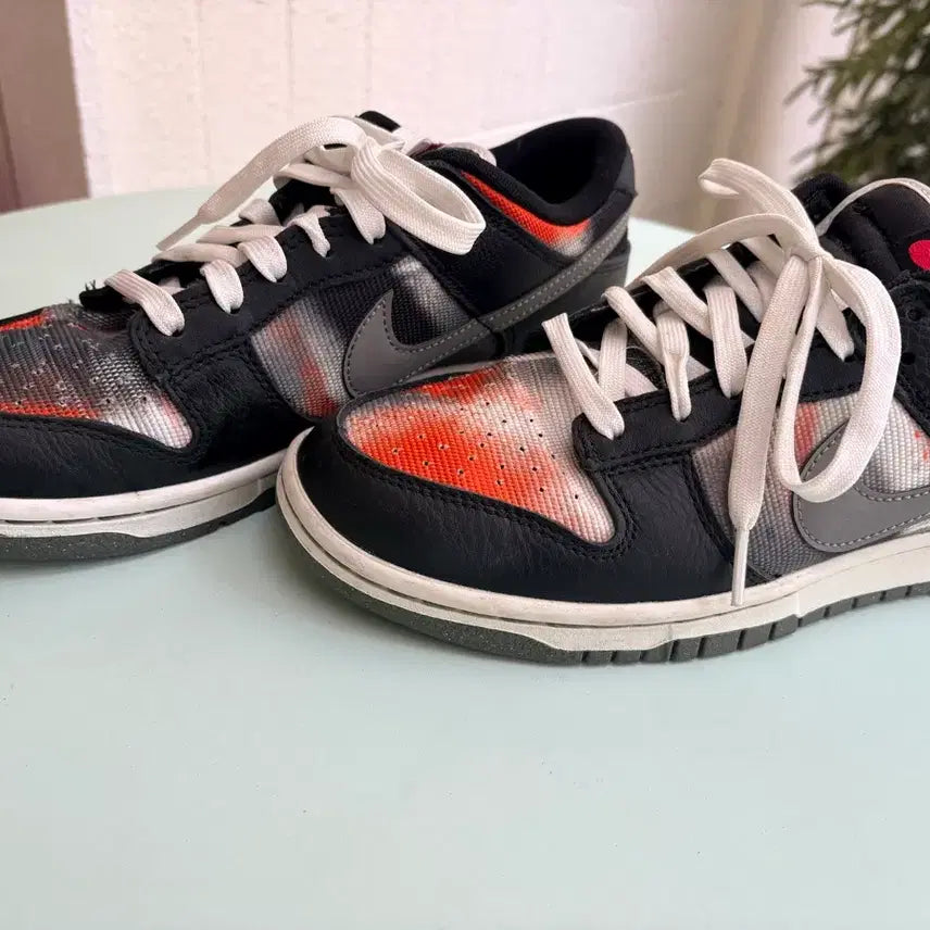 [BUNJANG] Nike Dunk Low SE Graffiti Orange Splatter / 나이키 덩크 로우 오렌지 스플래터