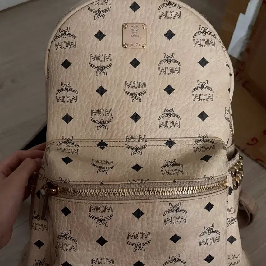 [BUNJANG] MCM Backpack Beige / mcm 베이지 백팩 판매합니다