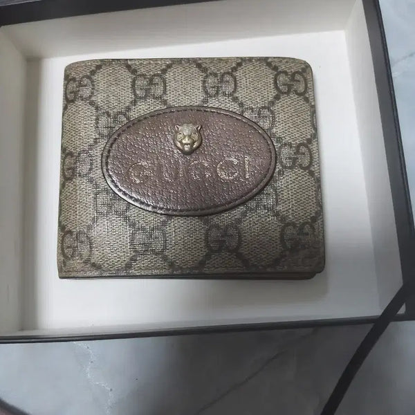 [BUNJANG] Gucci Tiger Logo Bifold Wallet / 구찌 타이거 로고 반지갑
