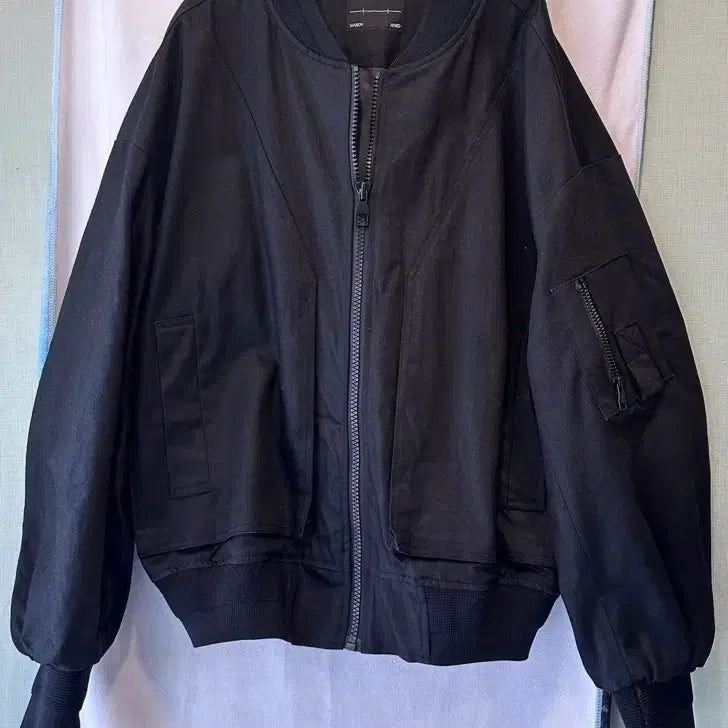 [BUNJANG] MAISON MINED Black MA-1 Bomber Jacket / 105)MAISON MINED 메종미네드 블랙 오버 MA-1 봄버자켓