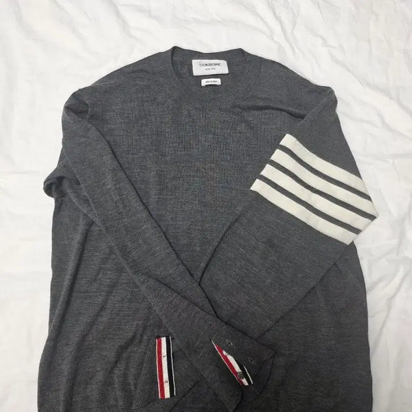 [BUNJANG] Thom Browne Merino Wool Knit 4 Dark Grey / 톰브라운 메리노울 니트 4사이즈 다크그레이