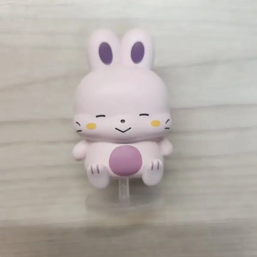 [BUNJANG] Pixelry Suhyun Figure / 급전)픽셀리 수현 피규어 판매합니다!