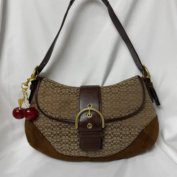 [BUNJANG] Coach Soho Buckle Suede Shoulder Bag (Medium) / Coach 코치 소호 버클 스웨이드 숄더백 (미디움 사이즈)