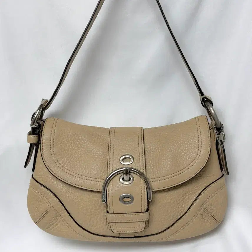 [BUNJANG] Coach Soho Buckle Shoulder Bag (Small) / Coach 코치 소호 버클 베이지 숄더백 (스몰 사이즈)