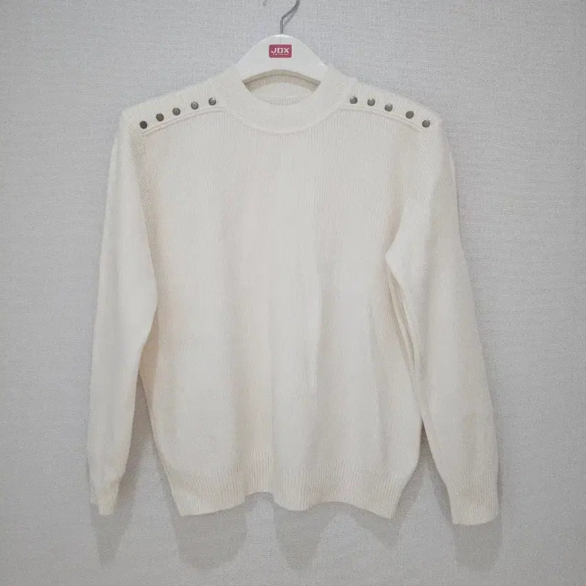 [BUNJANG] Gold Button Detail Knit Sweater / 찡 니트