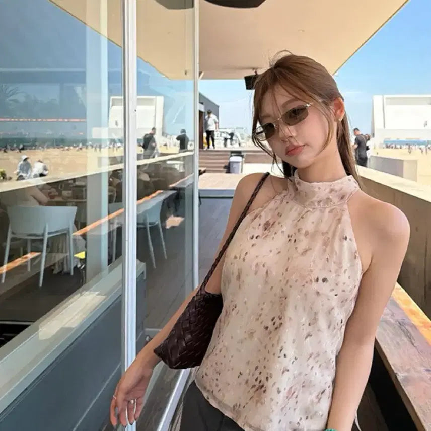 [BUNJANG] Dugistore Petitbe Chiffon Halterneck Blouse / 듀기스토어 프티베 쉬폰 홀터넥 블라우스
