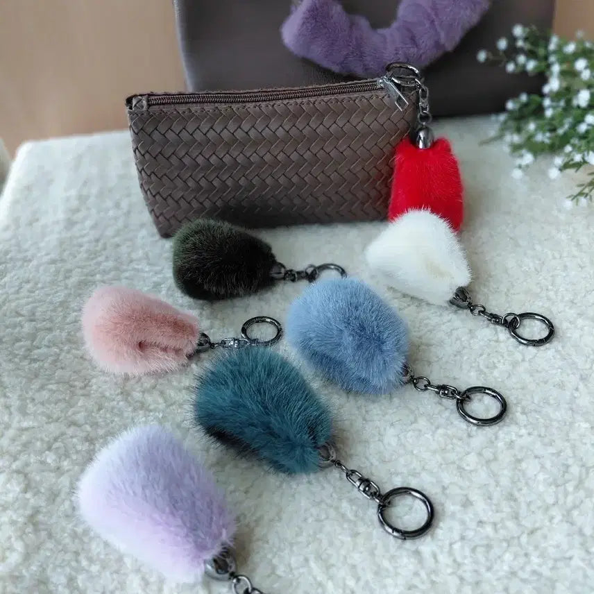[BUNJANG] Natural Mink Pom-Pom Keychain / 천연  밍크 키링