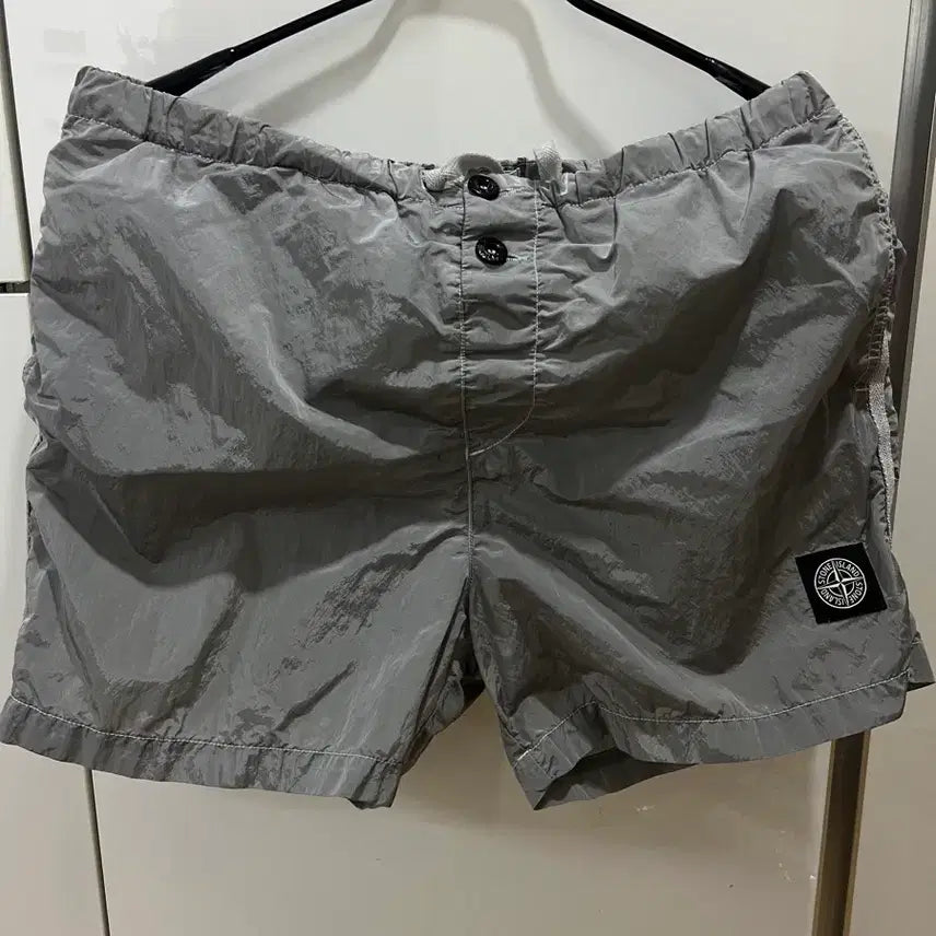 [BUNJANG] Stone Island Nylon Metal Shorts / 스톤아일랜드 나일론메탈 반바지 32~34