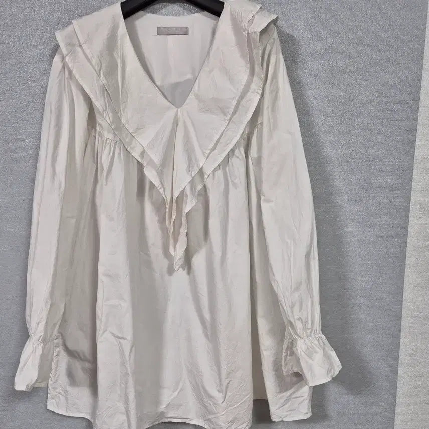 [BUNJANG] DEAR.J Krill Cotton Long Blouse / DEAR.J 크릴 코튼 롱 블라우스 프리