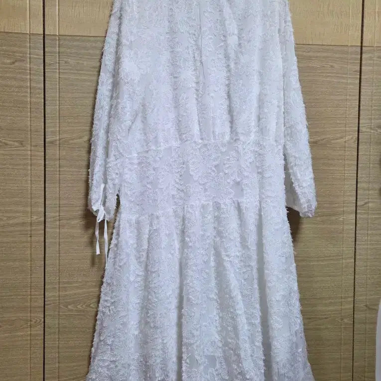 [BUNJANG] White Flower Lace Long Dress / 화이트 플라워 레이스 원피스
