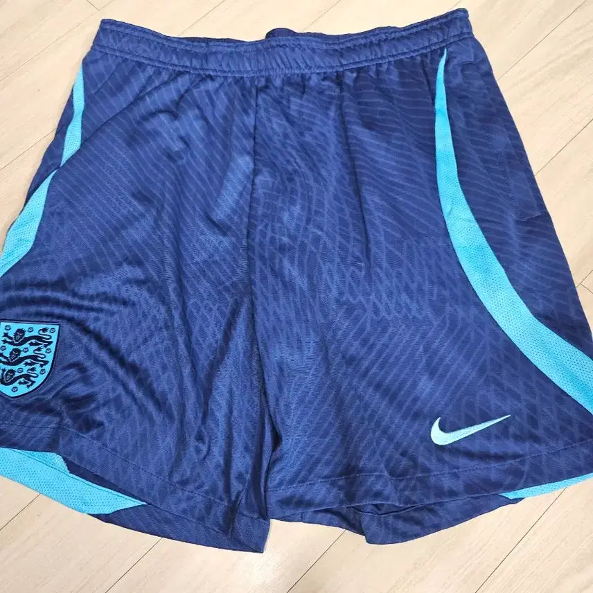[BUNJANG] England Strike Short Pants (L105) / 잉글랜드 스트라이크 숏팬츠(L105)