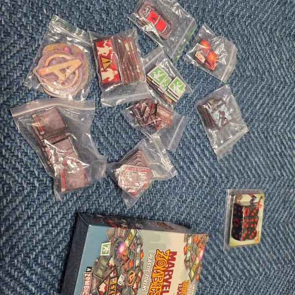 [BUNJANG] Marvel Zombies Board Game Plastic Token Pack with Additional Dice / 마블좀비 보드게임 플라스틱 토큰팩, 추가 주사위