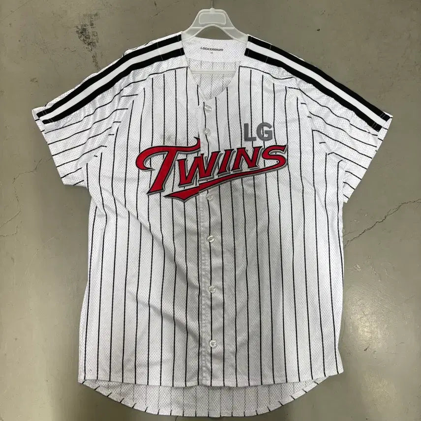 [BUNJANG] LG Twins Baseball Jersey Uniform Size 110 / LG트윈스 베이스볼 유니폼 져지 110
