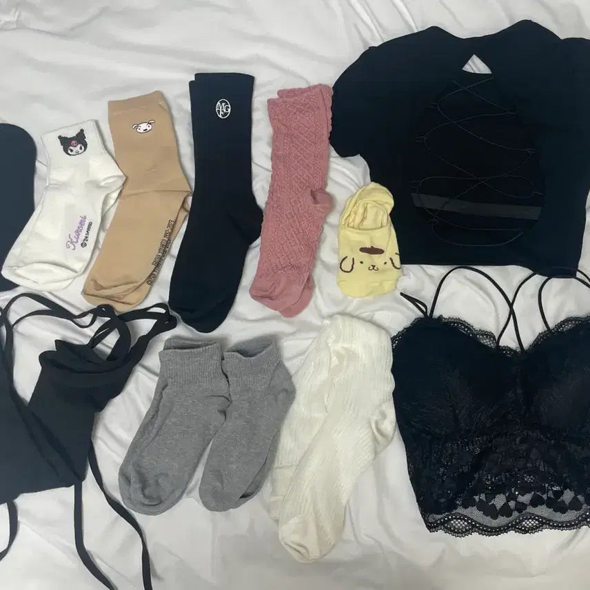 [BUNJANG] Marithe, Kuromi, Shin-chan, Pompompurin Socks, Crop Top, Underwear Set / 양말 세트 / 크롭티 / 속옷 (마리떼, 쿠로미 , 짱구 흰둥이 , 폼폼푸린 )