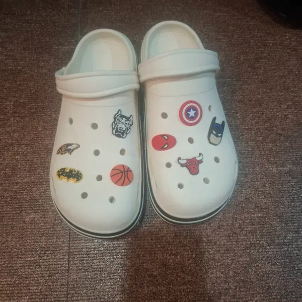 [BUNJANG] Used Character Crocs Clogs - Size 270 / 중고 슬리퍼270