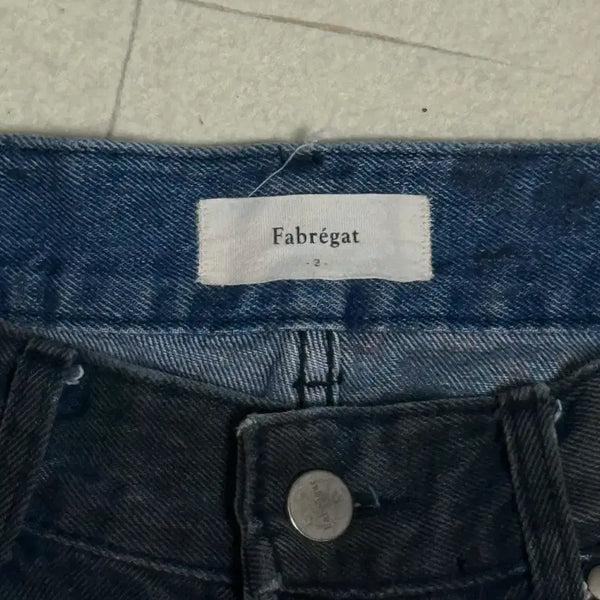 [BUNJANG] Fabrega Dusty Spray Denim Pants Size 2 / 파브레가 더스티 스프레이  데님 팬츠 2