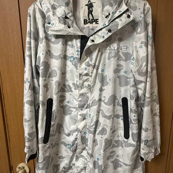[BUNJANG] A Bathing Ape Camo Windbreaker Jacket / 베이프 바람막이