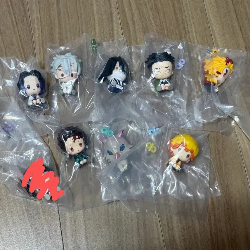 [BUNJANG] Demon Slayer Wind-Up Gacha Set (8 Types) / 귀멸의칼날 태엽가챠 8종