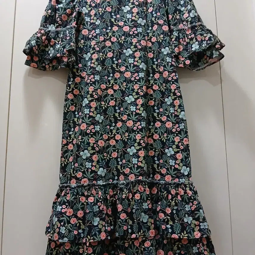[BUNJANG] Flower Pattern Ruffle Sleeve Long Dress / 플라워 패턴 프릴 소매 원피스