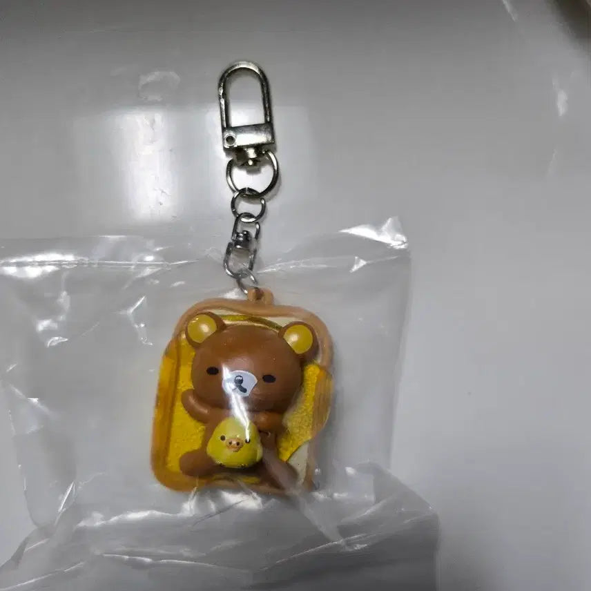 [BUNJANG] CGV Rilakkuma Bread Charm (Hidden) / CGV키링)) 리락쿠마 빵 키링 히든