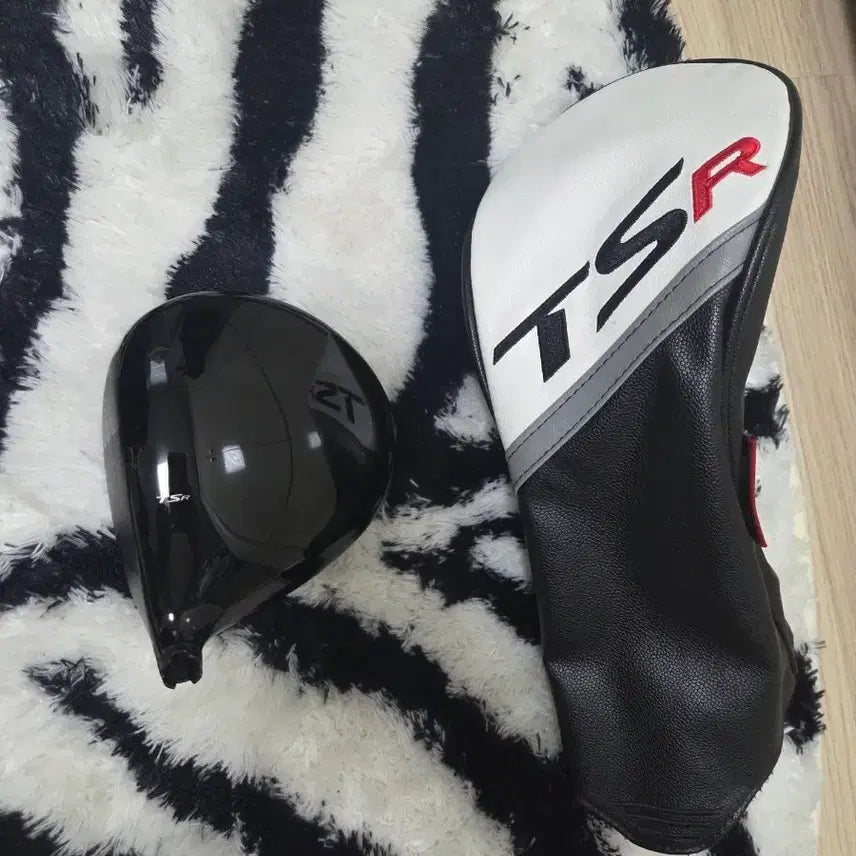 [BUNJANG] Titleist TSR2 Driver Head Kit with Headcover / 아쿠시네트코리아 정품 타이틀리스트 TSR2 드라이버 헤드키트 헤드 커버 포함