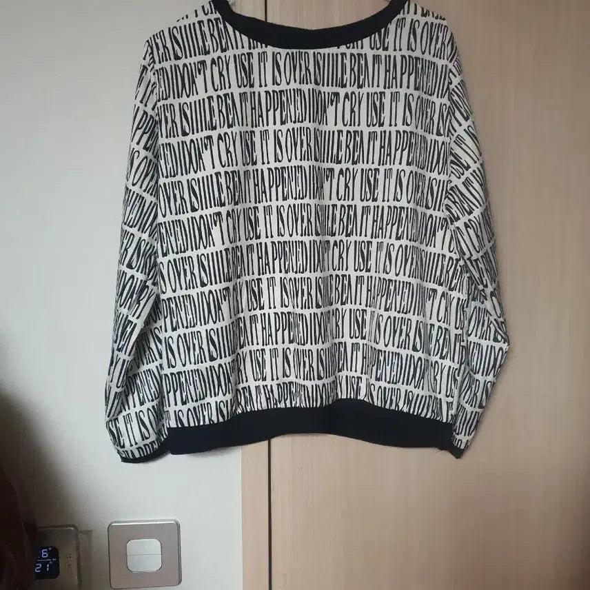 [BUNJANG] Plus Size Lettering Blouse / 빅사이즈 레터링 블라우스 77 88