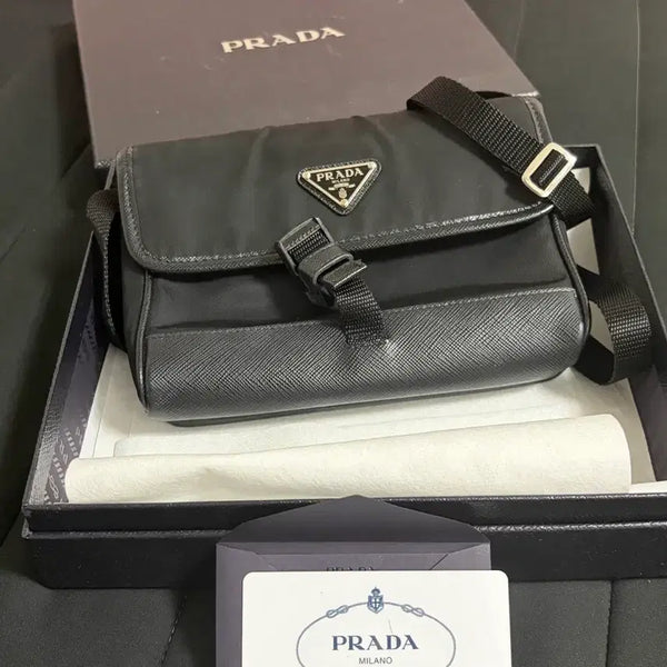 [BUNJANG] Prada Re-Nylon Smartphone Case Mini Bag Crossbody Bag / 프라다 리나일론 스마트폰 케이스 (미니백/크로스백)