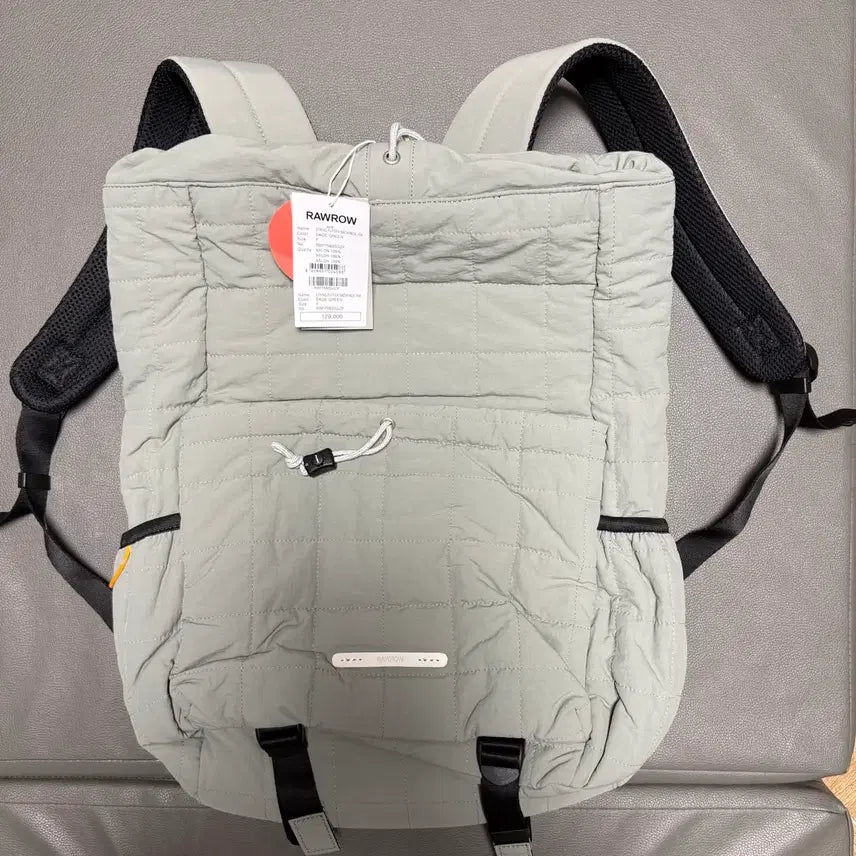 [BUNJANG] Lowrow String Puffer Backpack 758 Sage Green / [미사용] 로우로우 스트링 푸퍼 백팩 758 세이지 그린