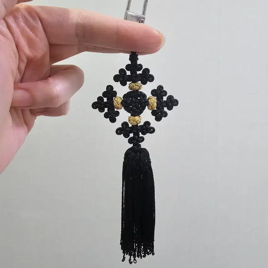 [BUNJANG] Handmade Black Norigae Keychain / (직접 제작)검정 노리개 키링