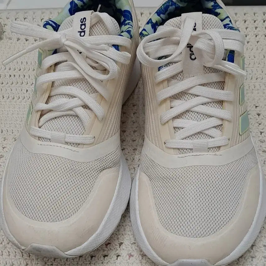 [BUNJANG] Adidas Sneakers / 아디다스 운동화  245