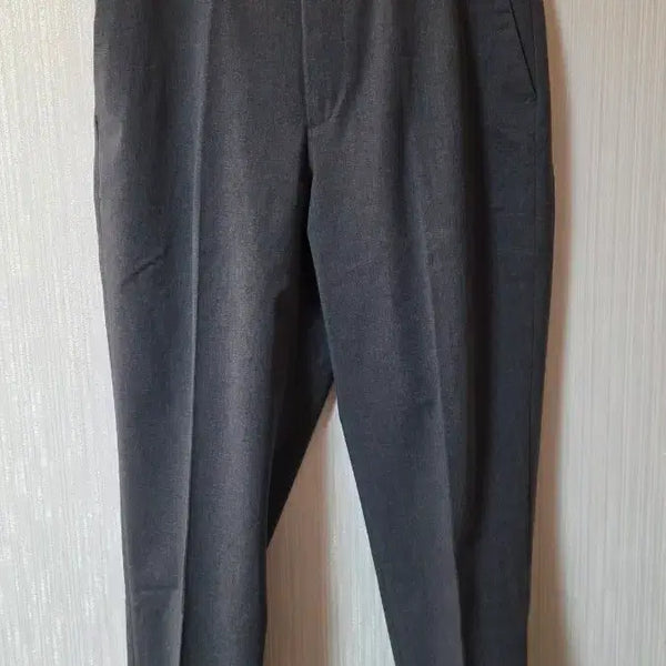 [BUNJANG] Uniqlo Charcoal Slacks (Size M) / 유니클로 슬랙스 차콜 M